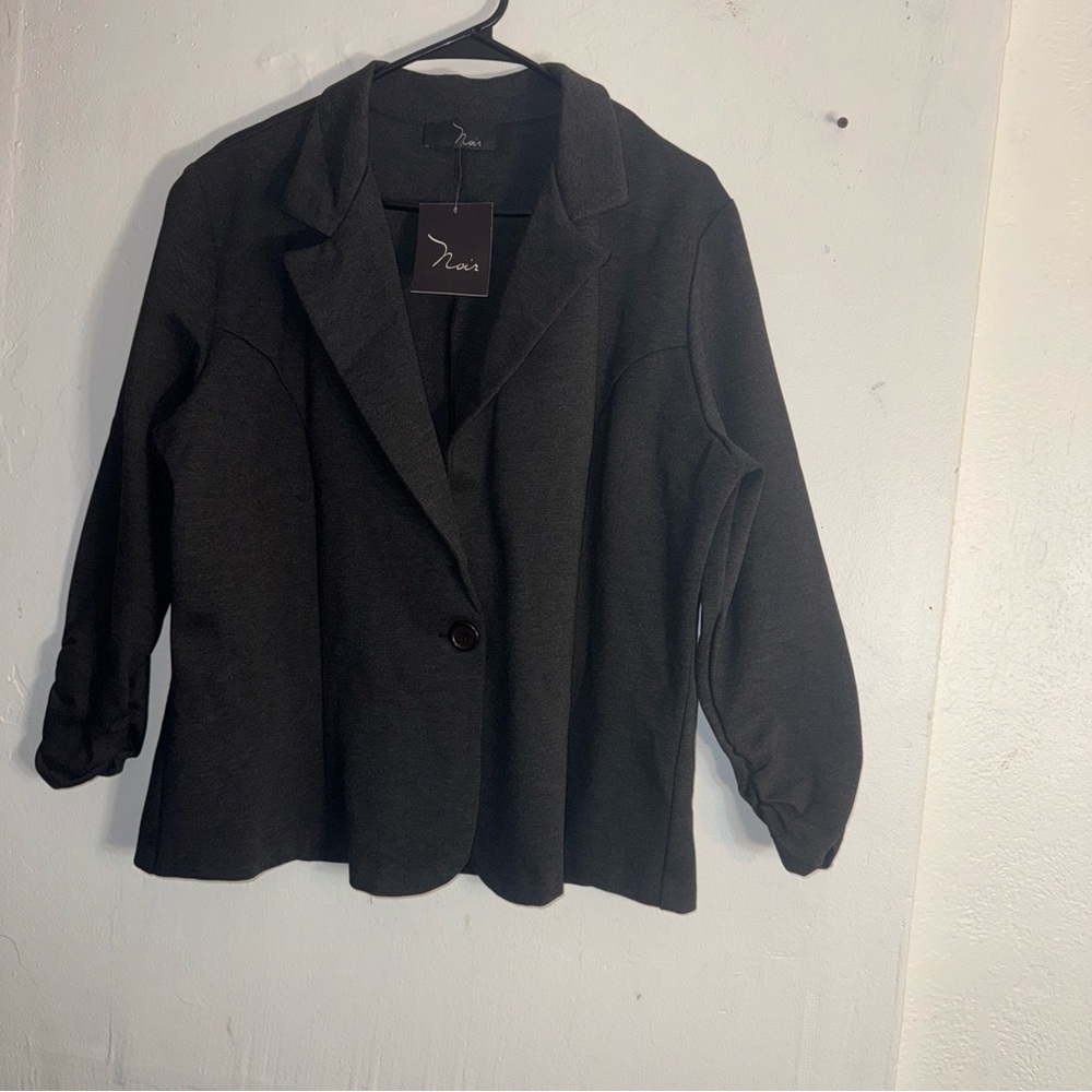 nOir Jewelry Gray Blazer with Notched Lapels
